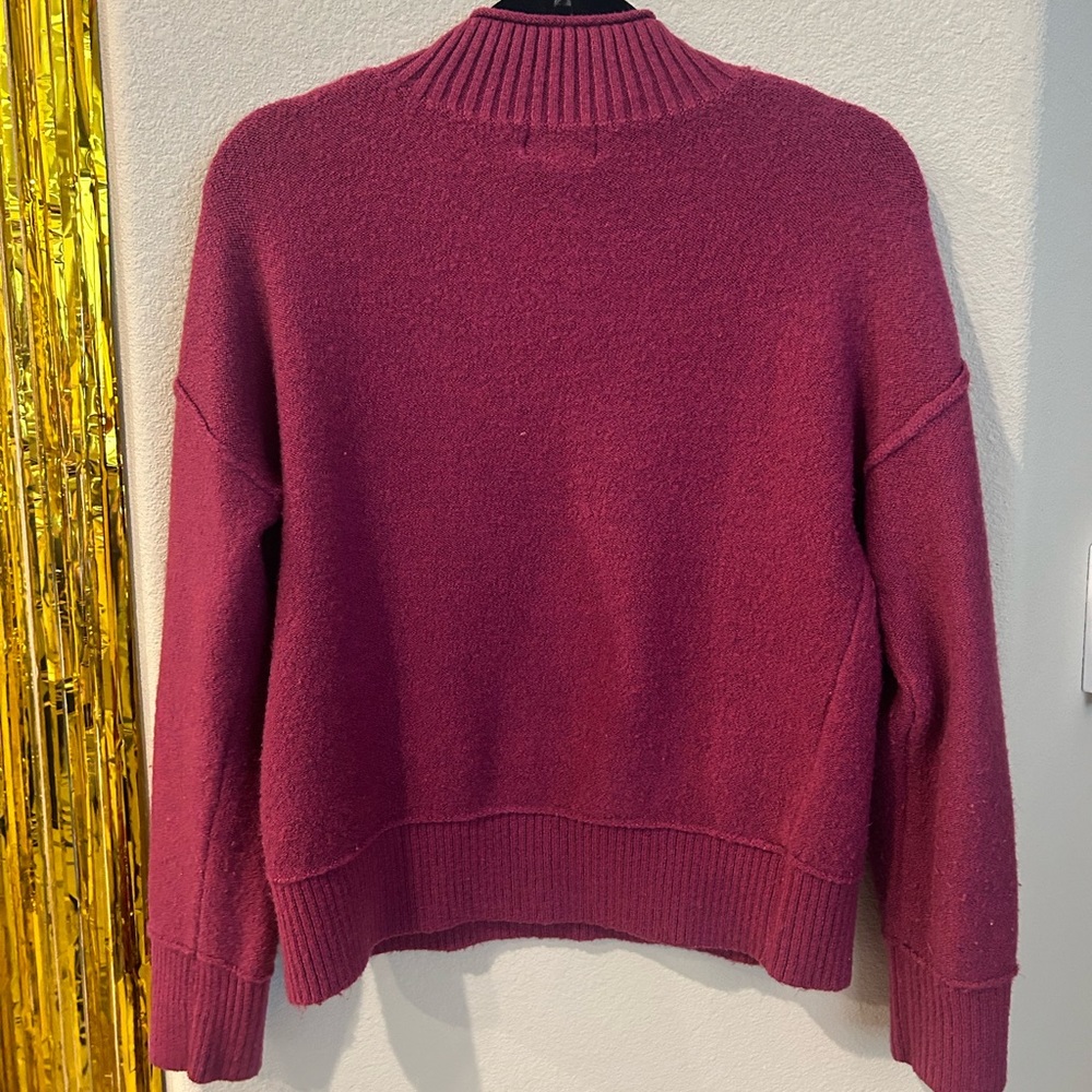 Pink Universal Threads Sweater - Great for Valentines Day! - Picture 6 of 8